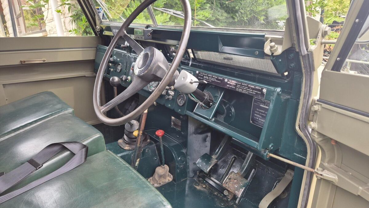 1971 Land Rover Defender - photo 6