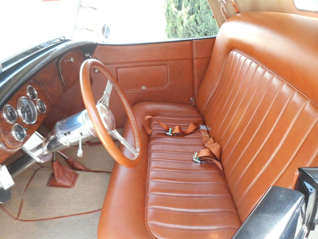 1933 Ford Roadster - photo 5