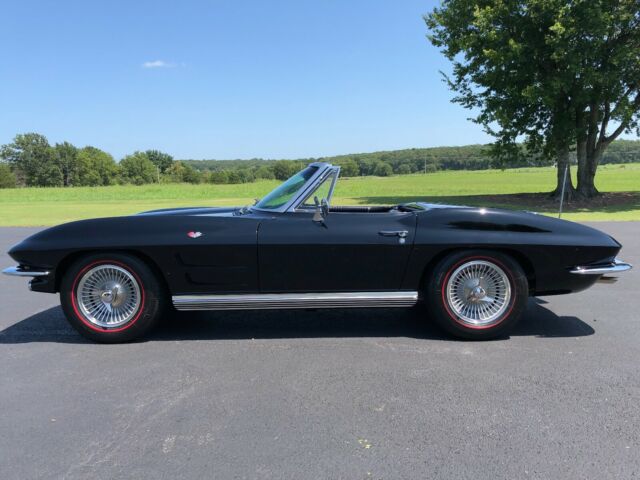 1964 Chevrolet Corvette Convertible - photo 2