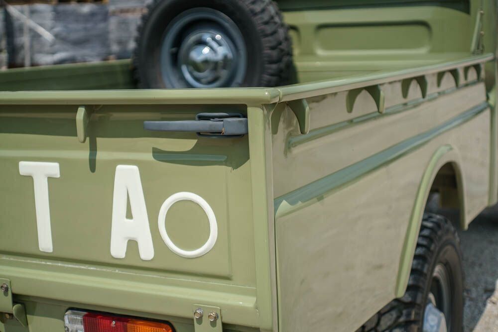 1976 Toyota Land Cruiser FJ45 Pickup - photo 11