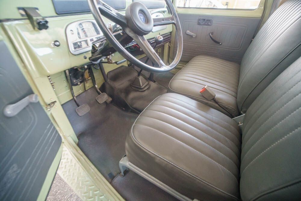 1976 Toyota Land Cruiser FJ45 Pickup - photo 13