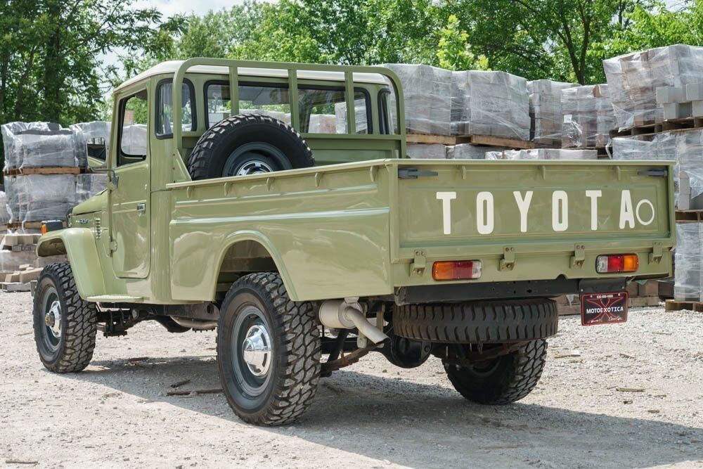 1976 Toyota Land Cruiser FJ45 Pickup - photo 5