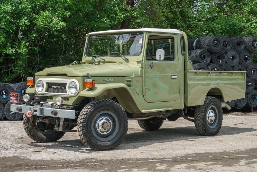 1976 Toyota Land Cruiser FJ45 Pickup - photo 7