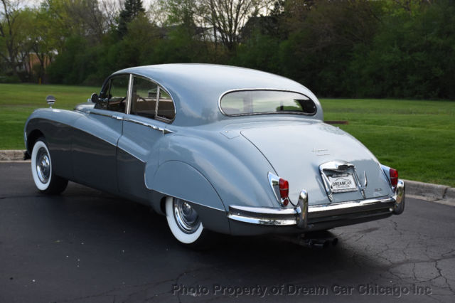 1960 Jaguar MK9 - photo 3