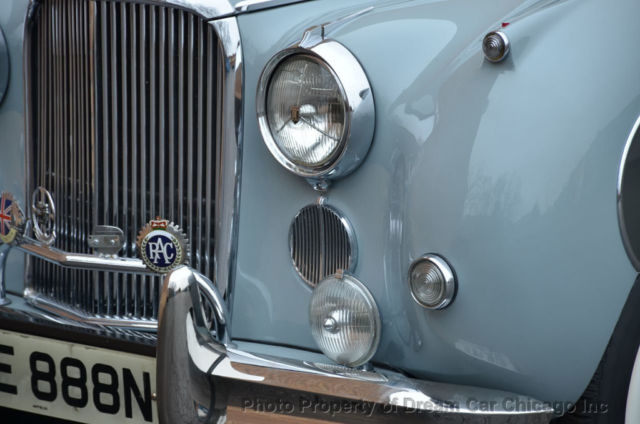 1960 Jaguar MK9 - photo 9