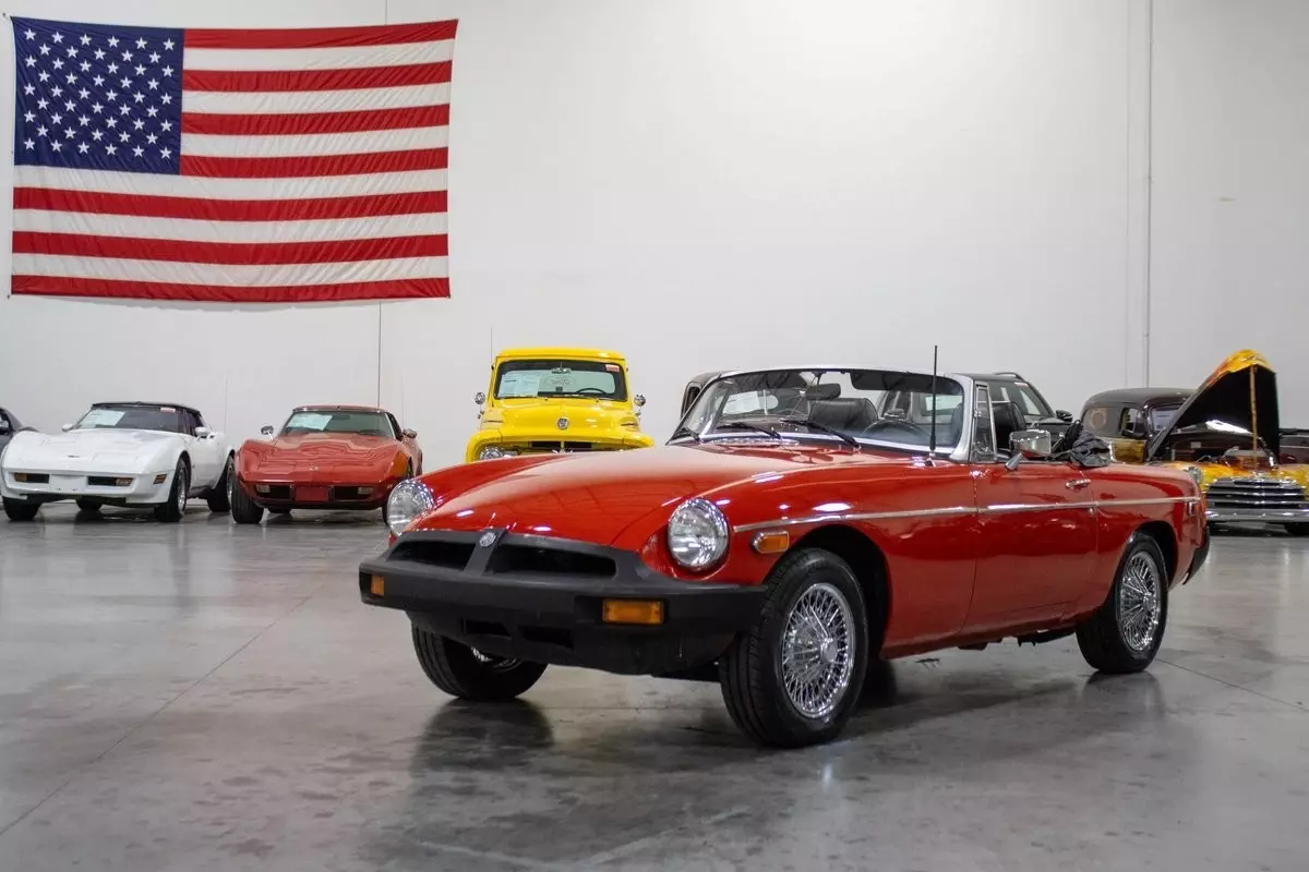 “Fun in the Sun” 1977 MG MGB