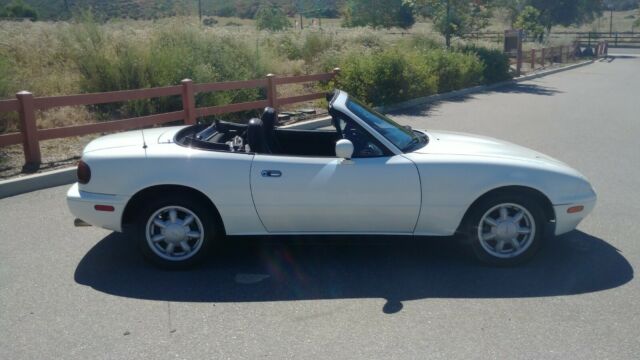 Fun little original California NA convertible! All stock and ready to cruise! 1991 Mazda MX-5 Miata