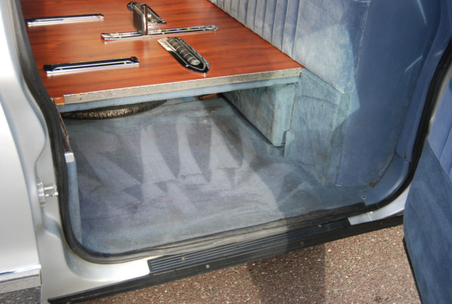 1994 Cadillac Fleetwood Hearse - photo 13