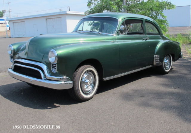 Futuramic 88 Rocket 303 V8 Hydramatic 1950 Oldsmobile 88