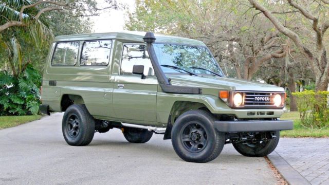 FZJ75, 1985, 4.500 C.C, 6 Cylinders, 4x4, LHD, Olive Green, Fully Restored 1985 Toyota Land Cruiser