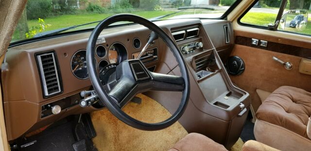1987 Chevrolet G20 Van - photo 9