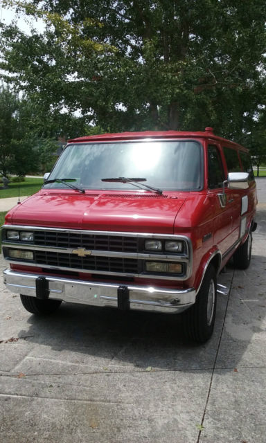 1993 Chevrolet G20 Van Beauville - photo 4