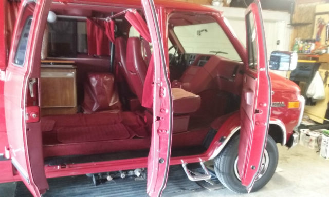 1993 Chevrolet G20 Van Beauville - photo 8
