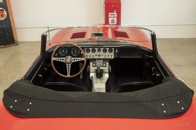 1961 Jaguar E-Type 3.8 liter Series 1 Roadster - photo 9