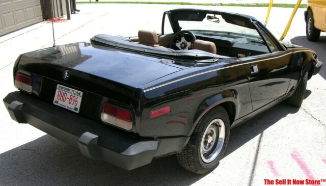 1980 Triumph TR7 30th Anniversary Convertible - photo 2