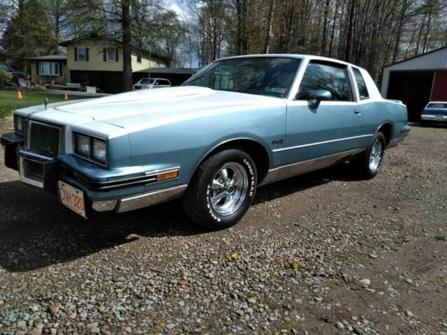 1986 Pontiac Grand Prix LE