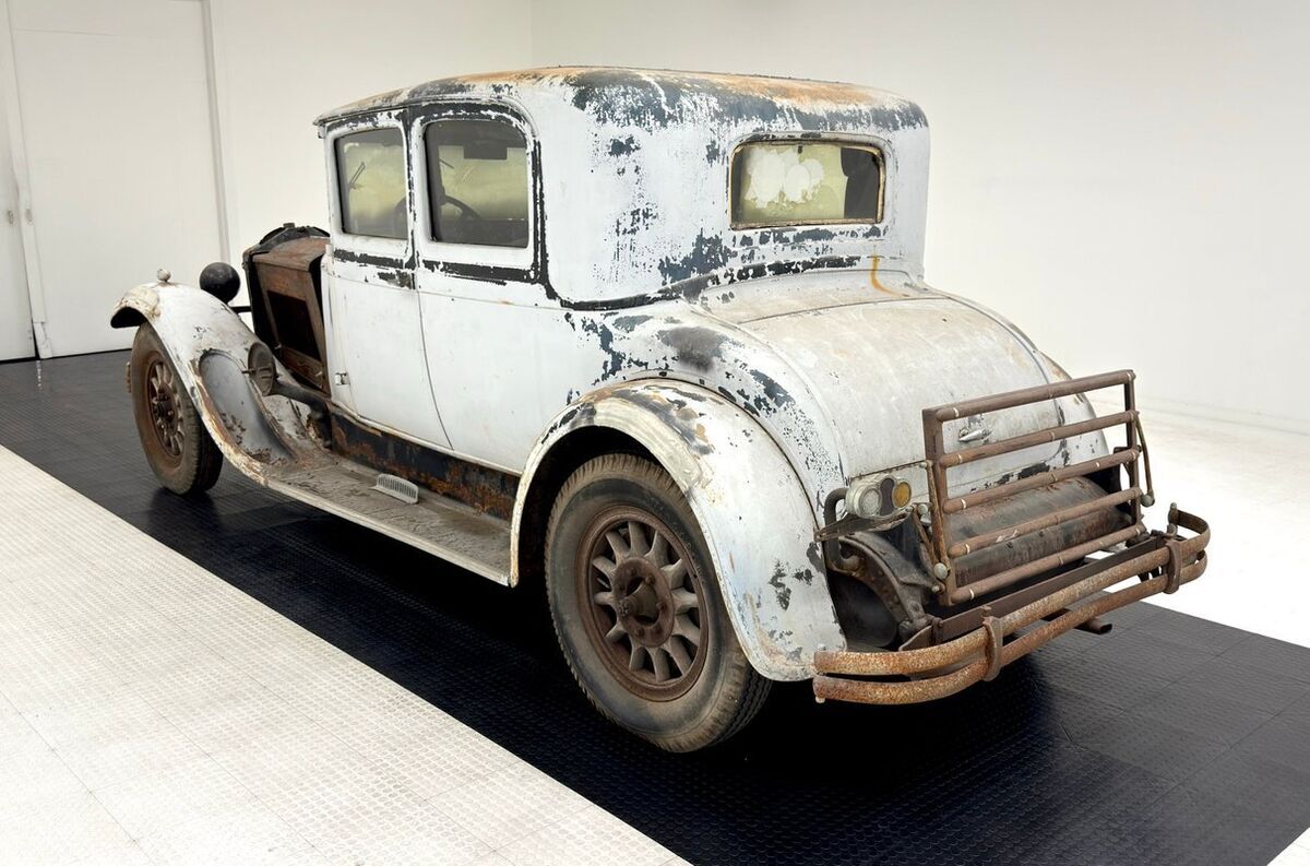 1930 Packard 733 Deluxe Coupe - photo 3