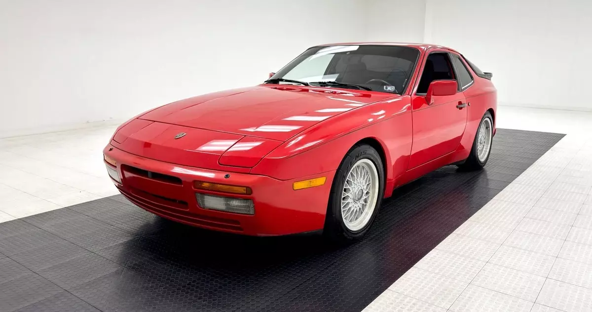 1986 Porsche 944 Turbo