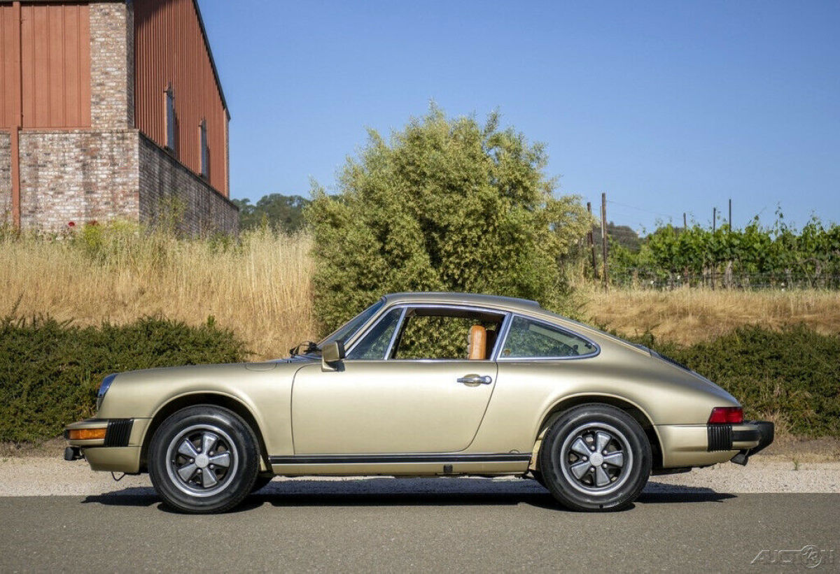 1977 Porsche 911 911S Coupe - photo 2