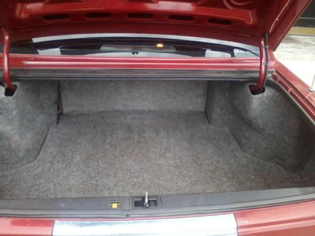 1991 Cadillac DeVille 4 Door - photo 5
