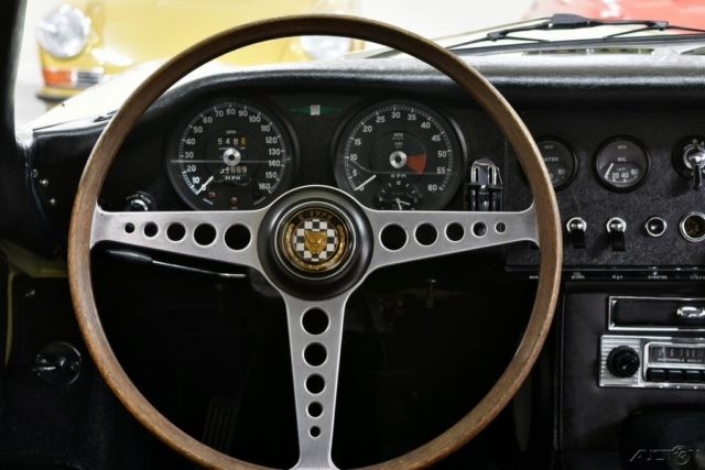 1966 Jaguar E-Type XKE 4.2 LITER FIXED-HEAD COUPE - photo 10