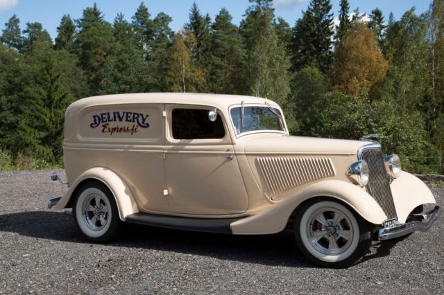 1934 Ford Sedan Delivery - photo 2