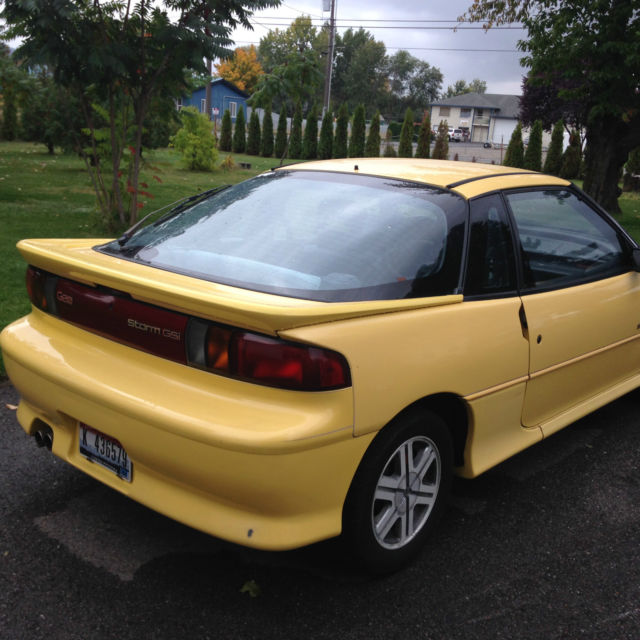 1990 Geo Storm HATCHBACK - photo 3