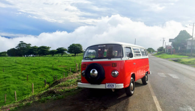 1973 Volkswagen Bus/Vanagon GERMAN KOMBI 8 WINDOW 4-DOOR AIR-COOLED - photo 4