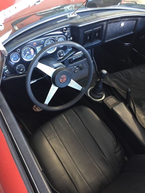 1974 MG MGB CONVERTIBLE - photo 8