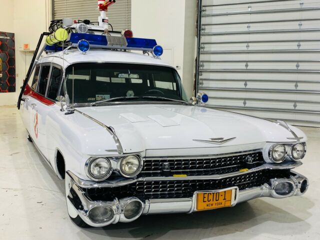 1959 Cadillac Commercial Chassis Miller Meteor - photo 2