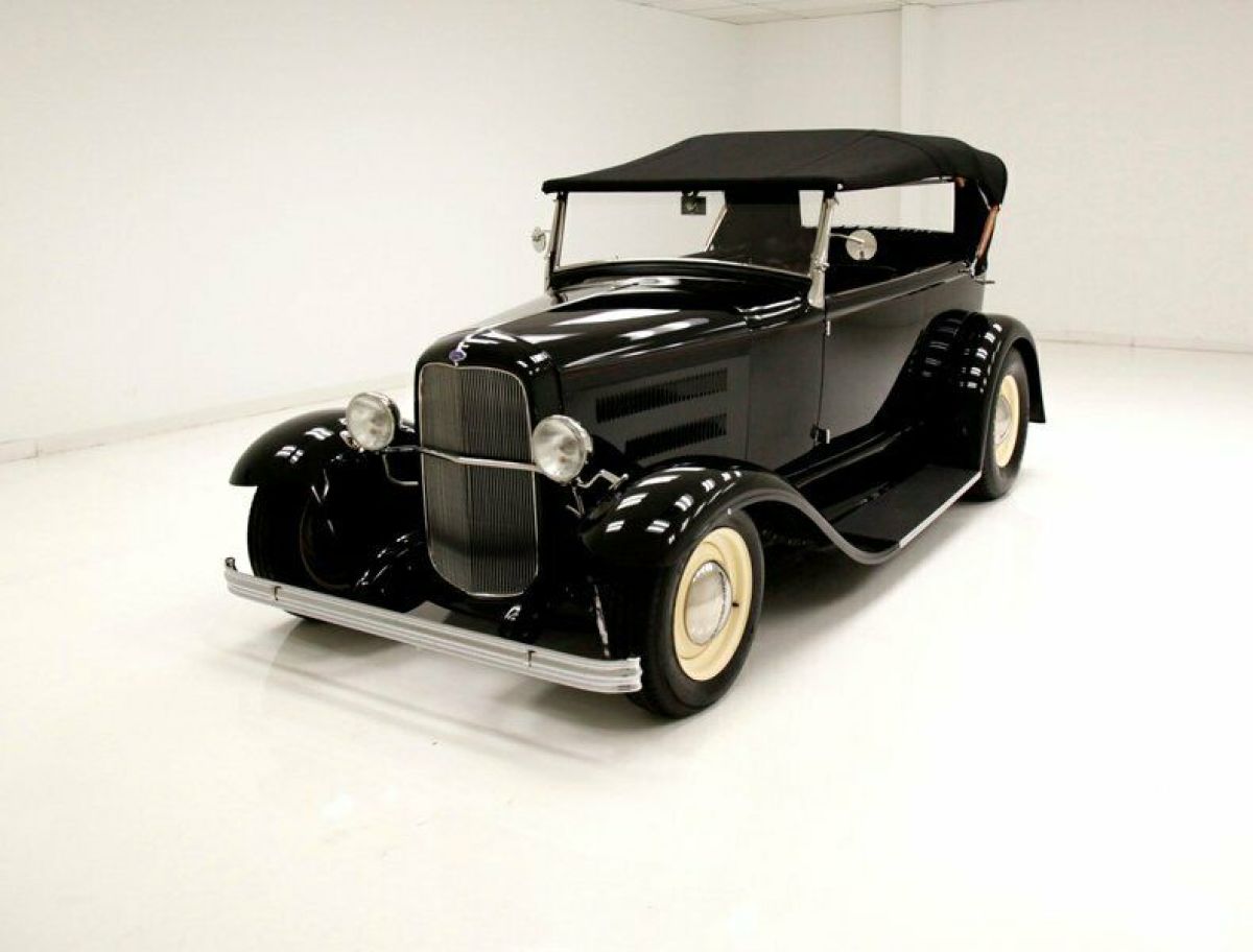 Gibbons Body/All Machined 1979 Buick V6/TH350 3-Speed Auto/Terrific Interior 1931 Ford Phaeton