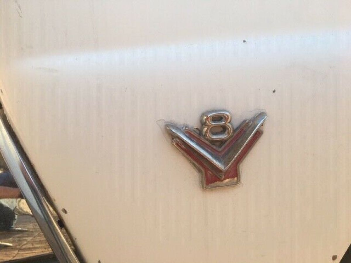 1955 Ford Fairlane - photo 2