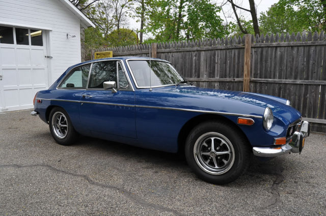 1974 MG MGB GT - photo 2