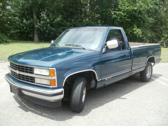 1992 Chevrolet C/K Pickup 1500 C1500 Silver