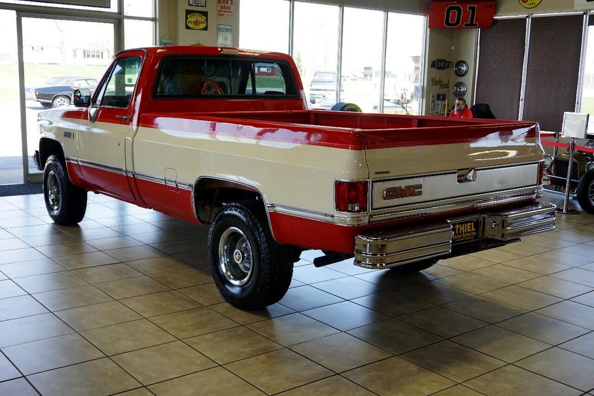 1987 GMC Sierra 1500 Reg-Cab 4X4 - photo 4