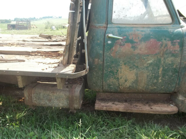 1953 GMC 2 ton - photo 8