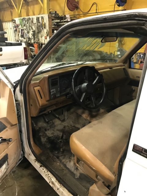 1990 GMC Sierra 2500 - photo 10