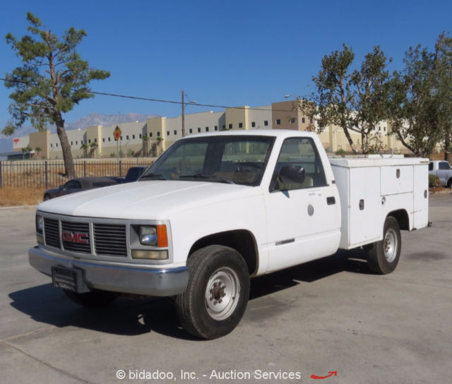 GMC 2500 Utility Truck Enclosed Cab Utility Bed Cold AC AM/FM Radio bidadoo 1990 GMC Sierra 2500