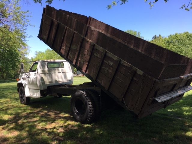 1984 GMC 7000 - photo 2