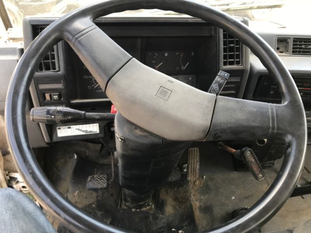 1986 GMC W4000 Forward - photo 11