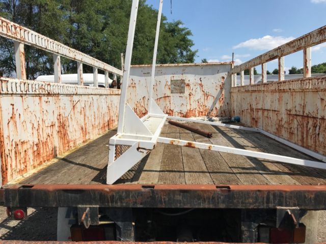 1986 GMC W4000 Forward - photo 5