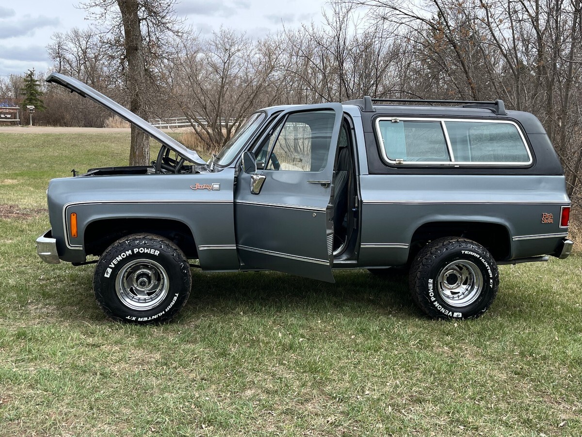 1976 GMC Jimmy High Sierra 4wd k5 4 speed manual - photo 3
