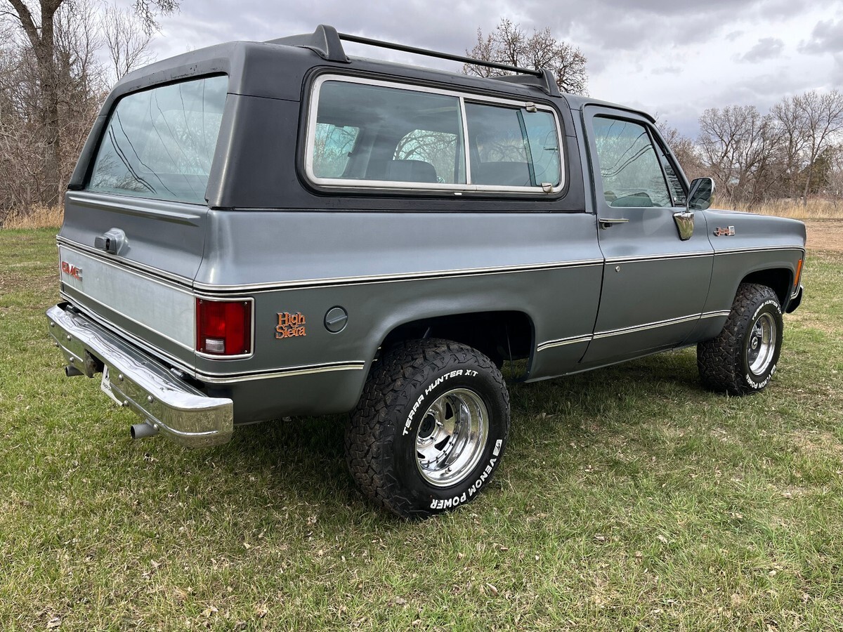 1976 GMC Jimmy High Sierra 4wd k5 4 speed manual - photo 7