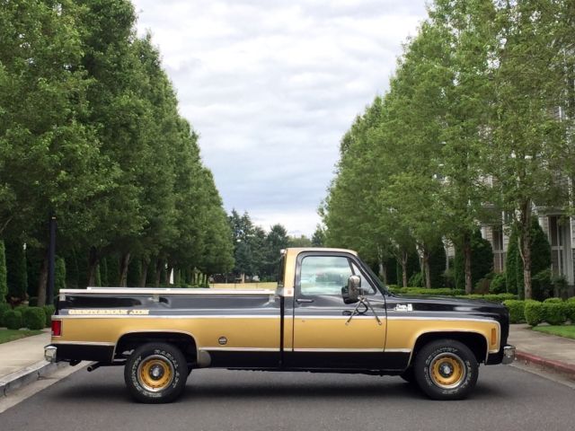 GMC SIERRA 1500 C10 GENTLEMAN JIM CHEVROLET SILVERADO C20 C30 K5 K10 K20 K30 1975 GMC Sierra 1500 VERY RARE LIMITED EDITION GENTLEMAN JIM