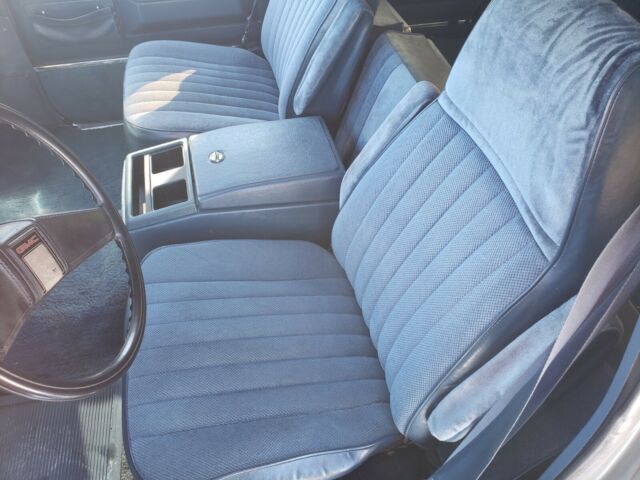 1988 GMC Suburban Sierra 2500 - photo 7