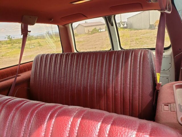 1992 GMC Suburban SL - photo 4