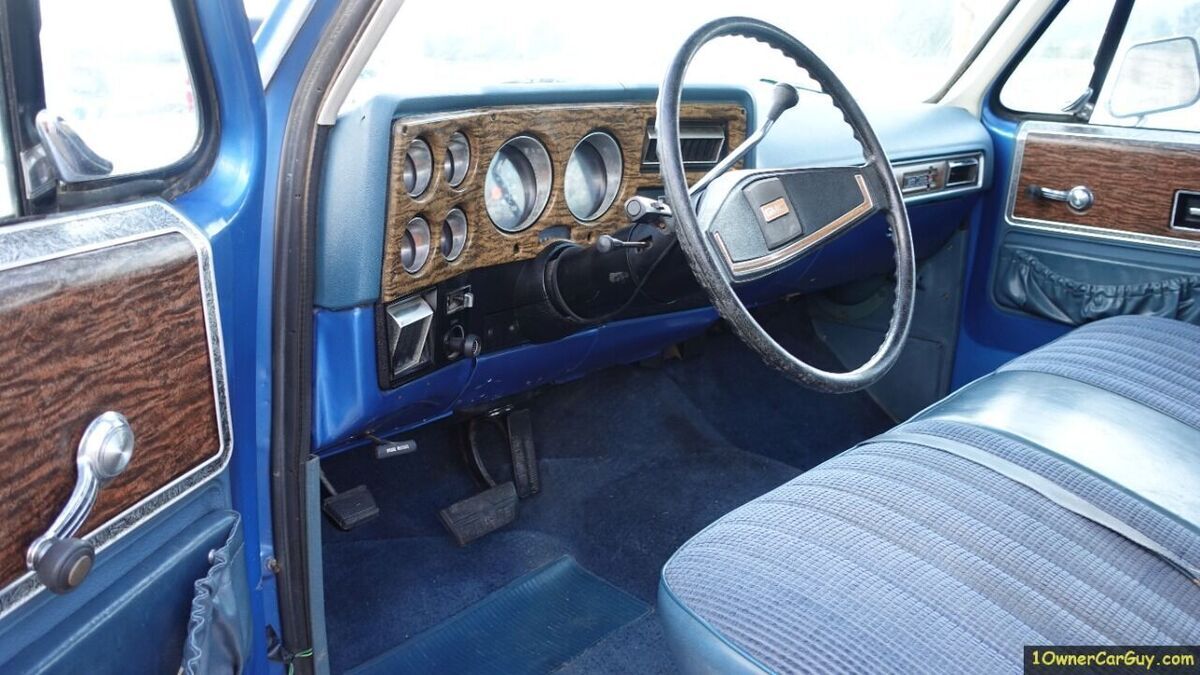 1976 GMC Suburban Sierra Classic 2500 Patina 454 - photo 3