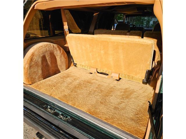 1990 GMC Suburban R1500 3rd Row CLEAN TITLE Chevrolet SUV LOW MILES - photo 11