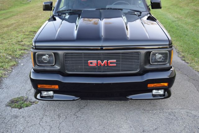 1991 GMC Syclone #803 of 2998 Ever Produced - photo 10