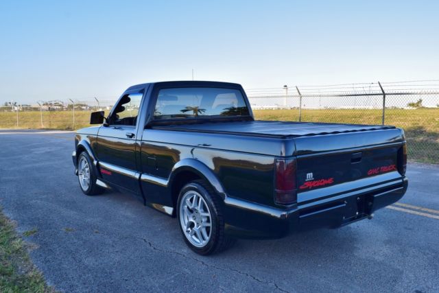 1991 GMC Syclone #803 of 2998 Ever Produced - photo 3